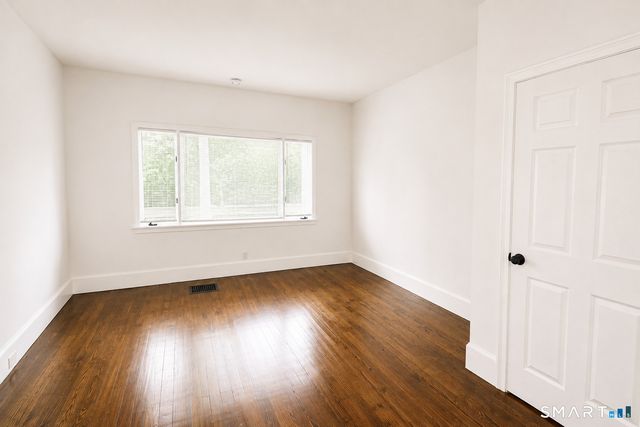 762 Howe Avenue 2nd fl, Shelton, CT 06484