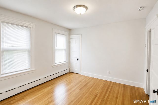 762 Howe Avenue 2nd fl, Shelton, CT 06484