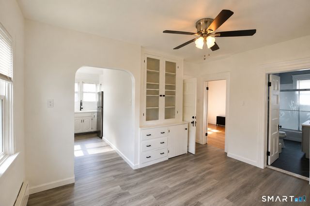 762 Howe Avenue 2nd fl, Shelton, CT 06484