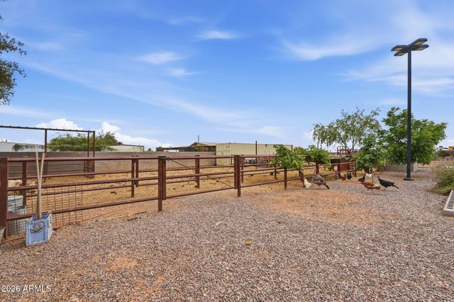 1251 E LOVELAND Lane, San Tan Valley, AZ 85140