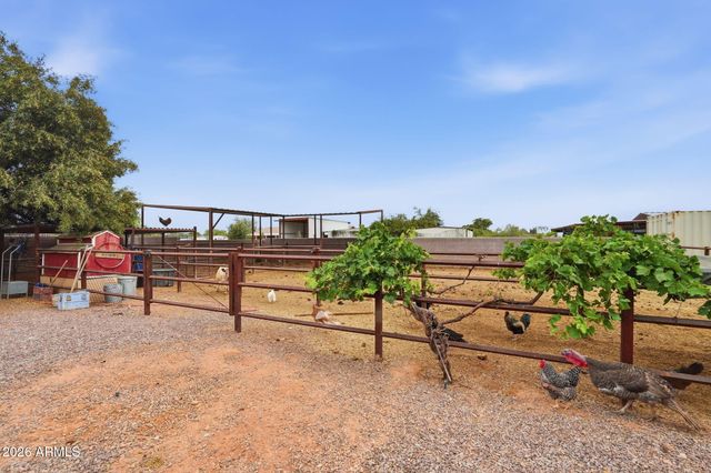 1251 E LOVELAND Lane, San Tan Valley, AZ 85140
