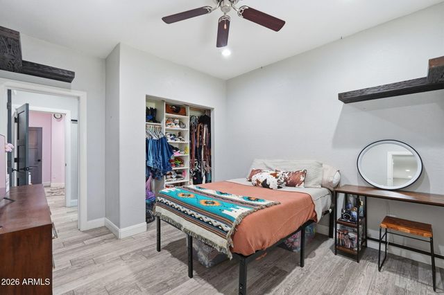 1251 E LOVELAND Lane, San Tan Valley, AZ 85140