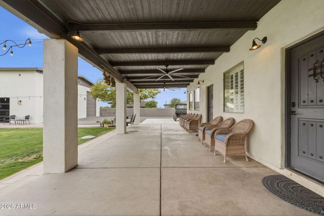 1251 E LOVELAND Lane, San Tan Valley, AZ 85140