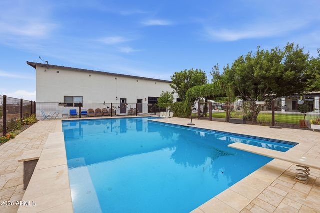 1251 E LOVELAND Lane, San Tan Valley, AZ 85140