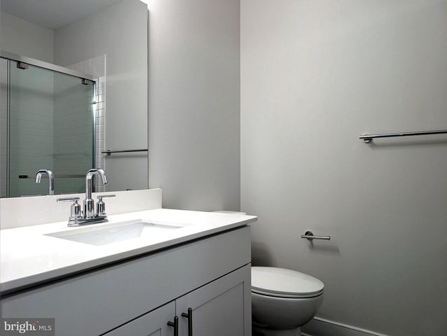 2906 JUSTIN DR, West Windsor, NJ 08550