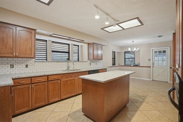 5909 Golden Canyon, Corpus Christi, TX 78414