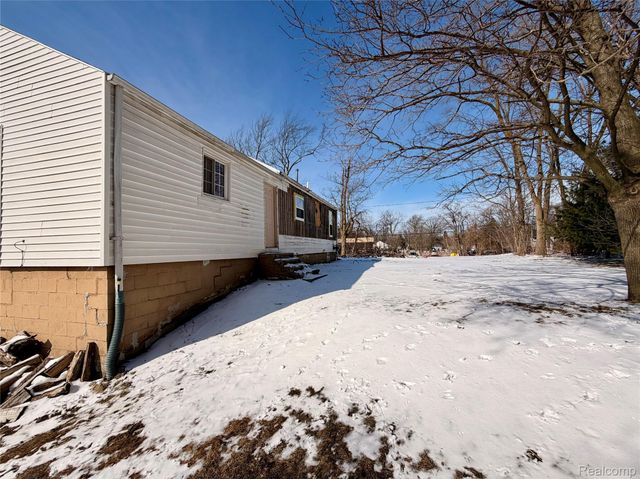 3186 E Grand Blanc Road, Grand Blanc Charter Township, MI 48439