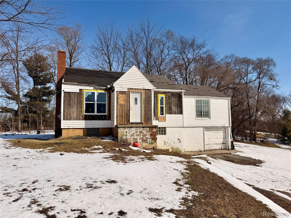 3186 E Grand Blanc Road, Grand Blanc Charter Township, MI 48439