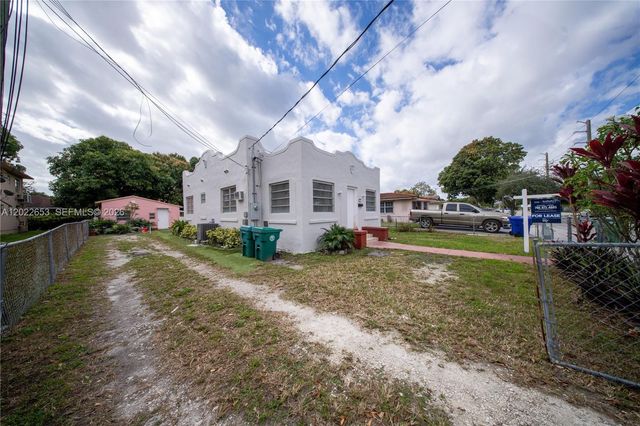 2744 SW 16th Ter, Miami, FL 33145