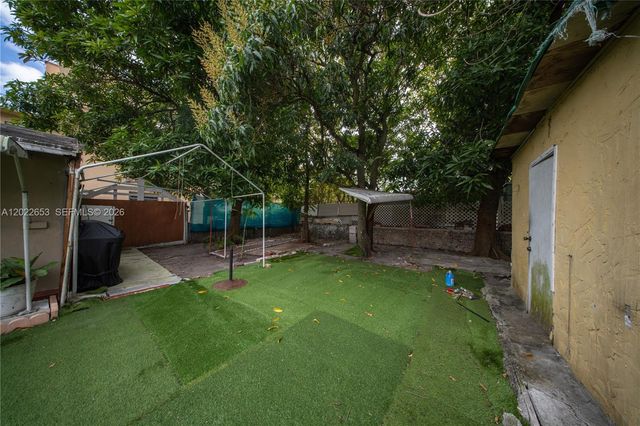 2744 SW 16th Ter, Miami, FL 33145