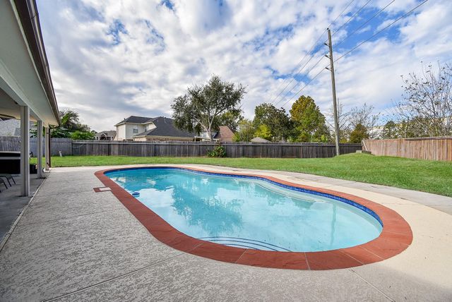 6323 Haddock Court, Houston, TX 77041