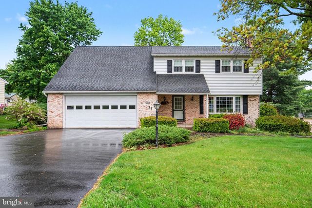 31 MOONGALE DRIVE, Carlisle, PA 17013