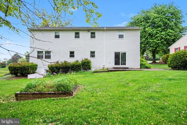 31 MOONGALE DRIVE, Carlisle, PA 17013
