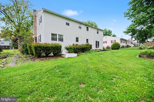 31 MOONGALE DRIVE, Carlisle, PA 17013