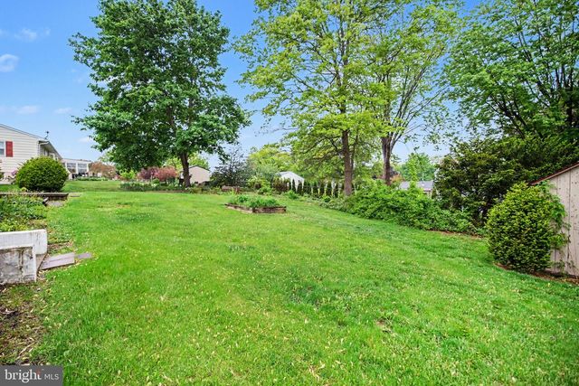 31 MOONGALE DRIVE, Carlisle, PA 17013