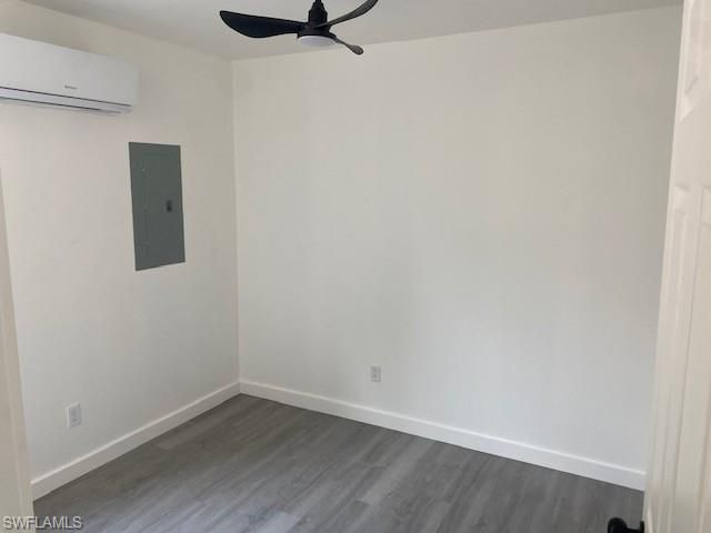 231 Santa Cruz ST, North Fort Myers, FL 33903