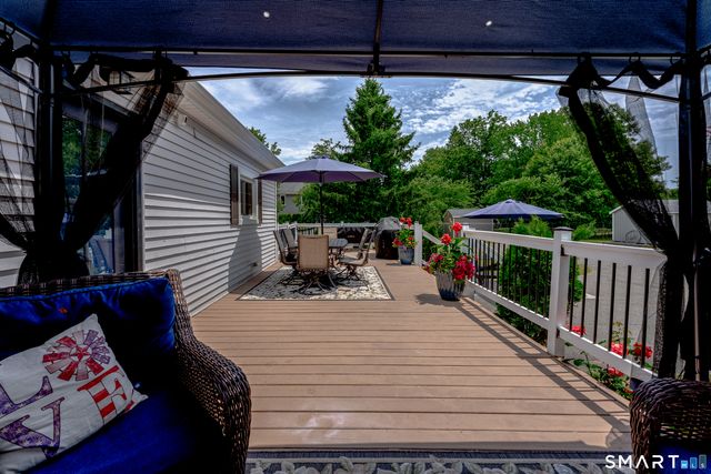 443 North Street, Windsor Locks, CT 06096