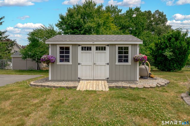 443 North Street, Windsor Locks, CT 06096