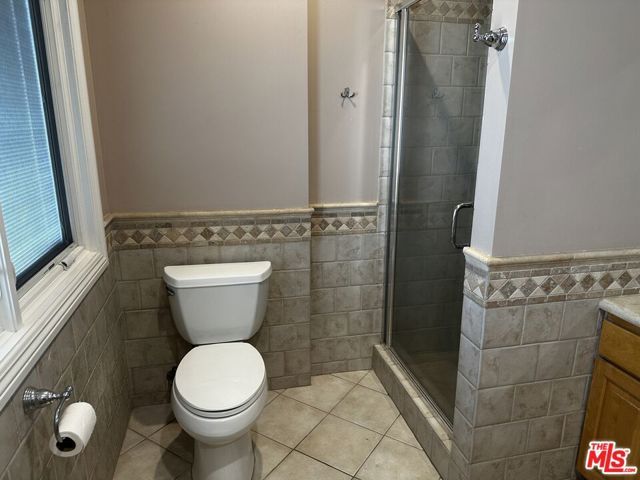 5560 Buffalo Avenue, Sherman Oaks, CA 91401