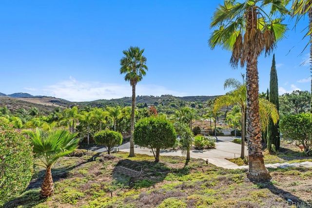 3068 Southwind Lane, Vista, CA 92084