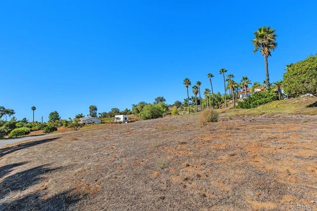 3068 Southwind Lane, Vista, CA 92084