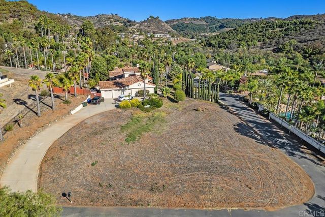 3068 Southwind Lane, Vista, CA 92084