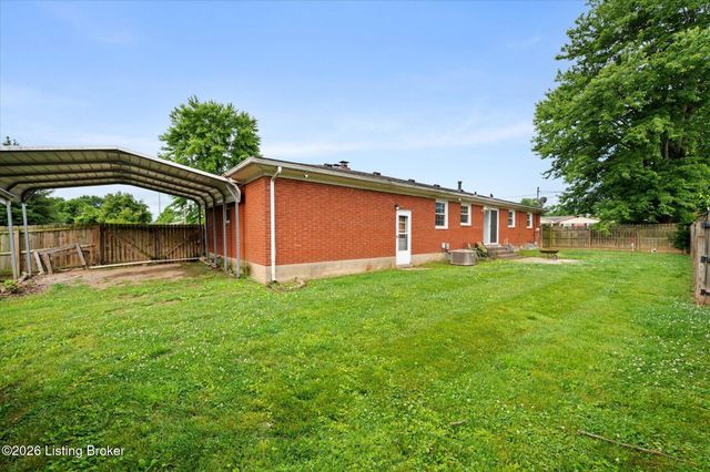 5711 Omega St, Louisville, KY 40258