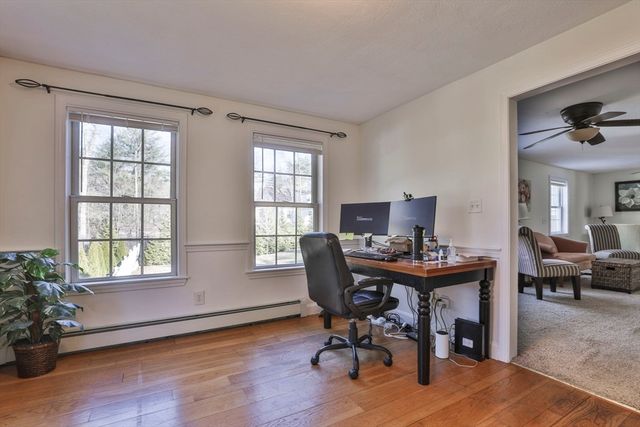 207 Oak Ridge Rd, Plaistow, NH 03085