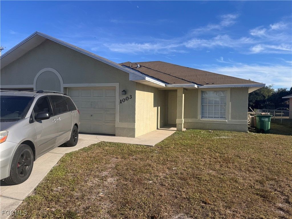 1003 Country CLub BLVD, Cape Coral, FL 33928