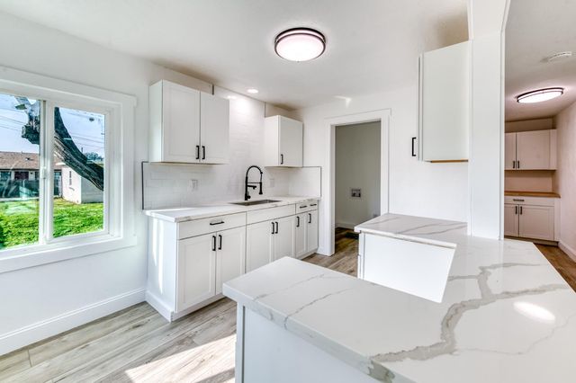 1609 N 6th Street, Fresno, CA 93703