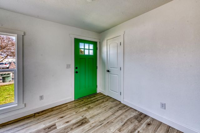 1609 N 6th Street, Fresno, CA 93703