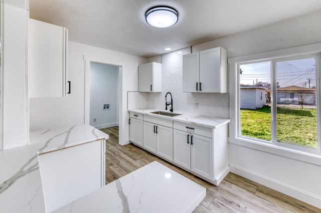 1609 N 6th Street, Fresno, CA 93703