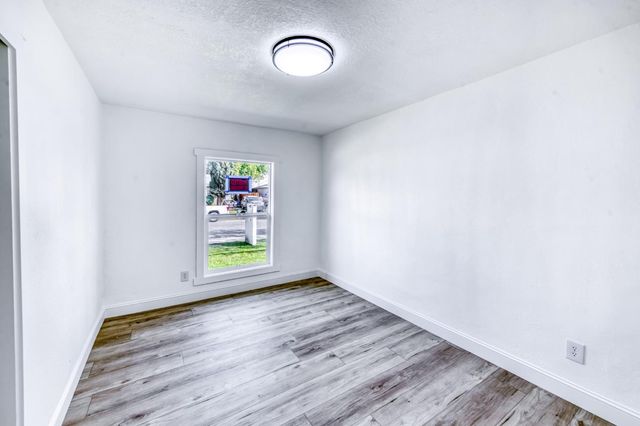 1609 N 6th Street, Fresno, CA 93703