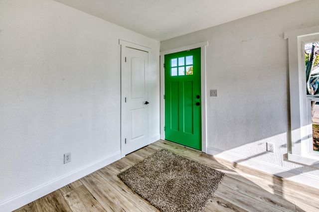 1609 N 6th Street, Fresno, CA 93703