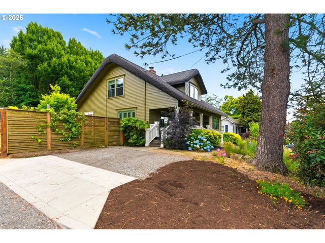 4536 Se WOODWARD St, Portland, OR 97206