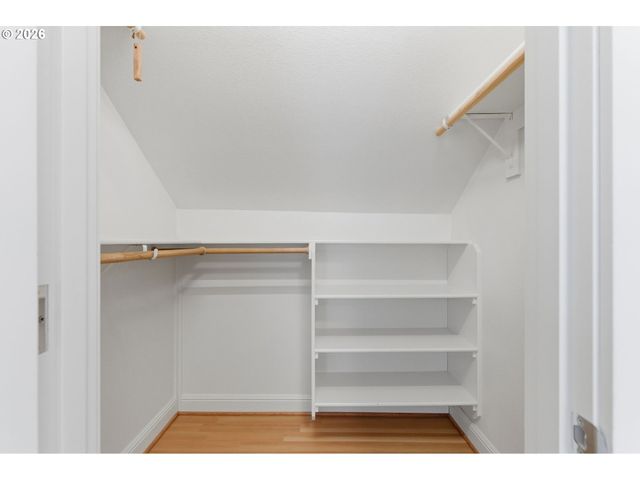 4536 Se WOODWARD St, Portland, OR 97206