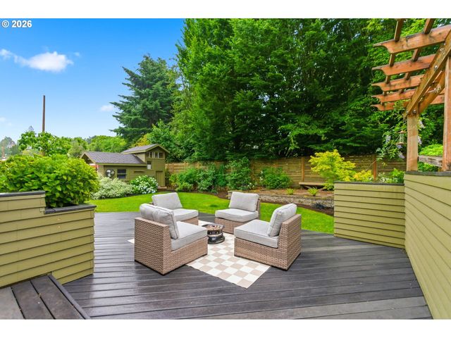 4536 Se WOODWARD St, Portland, OR 97206