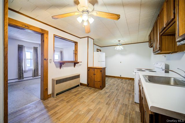 166 Brookside Farms, Newburgh, NY 12550