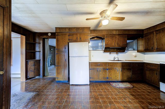 166 Brookside Farms, Newburgh, NY 12550