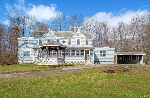 166 Brookside Farms, Newburgh, NY 12550