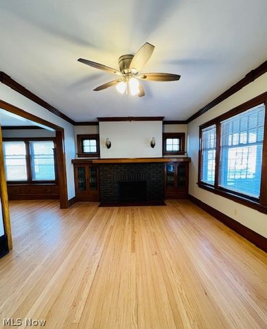 2198 Chesterland Avenue, Lakewood, OH 44107