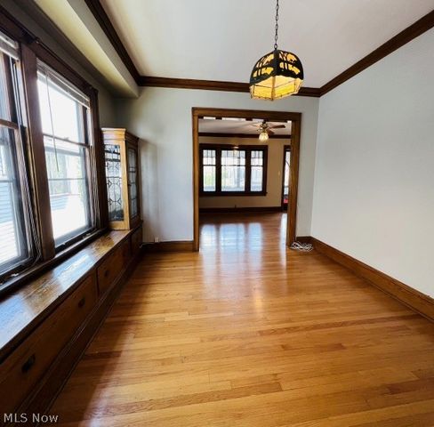 2198 Chesterland Avenue, Lakewood, OH 44107