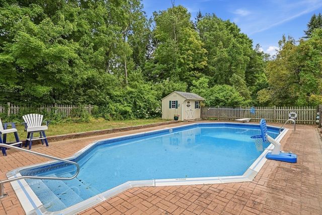 420 Lower Hampden Rd, Monson, MA 01057