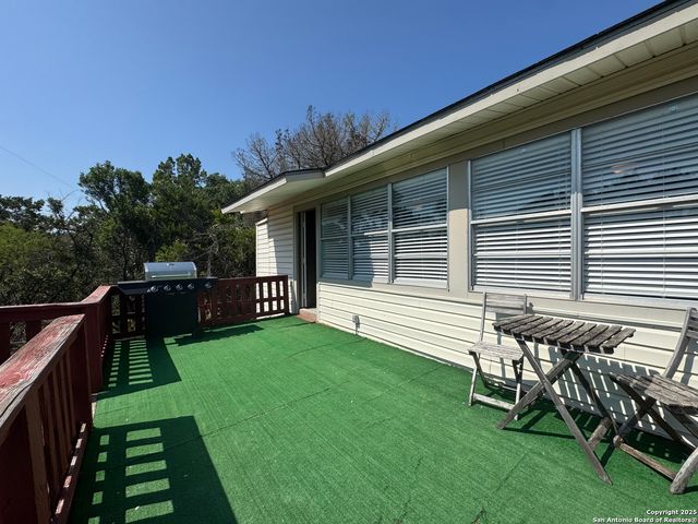 3058 Westview, Canyon Lake, TX 78133