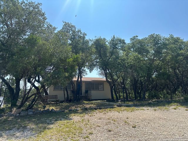 3058 Westview, Canyon Lake, TX 78133
