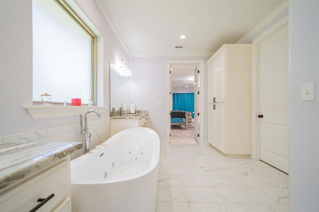 2343 Bates St., Longview, TX 75602