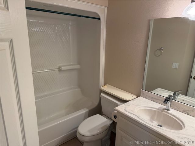 1649 Brentwood, Ardmore, OK 73401