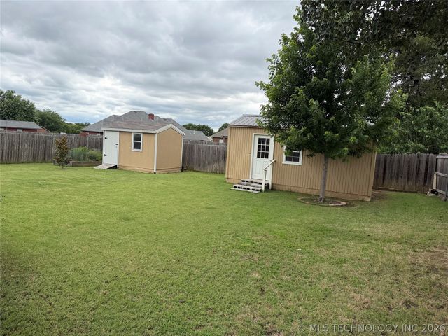 1649 Brentwood, Ardmore, OK 73401