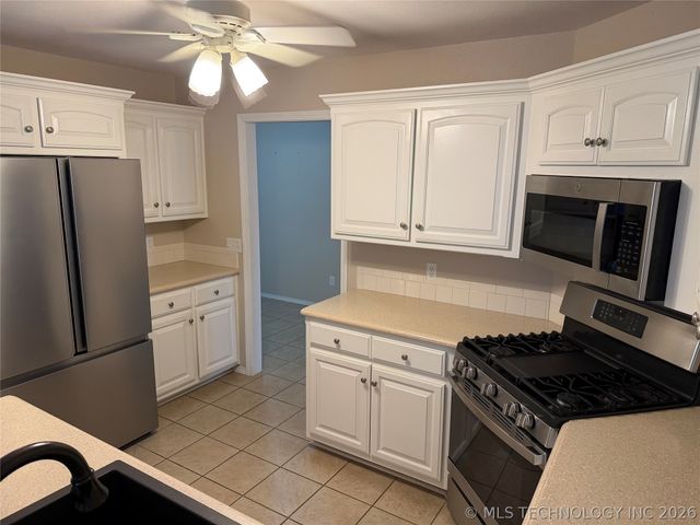 1649 Brentwood, Ardmore, OK 73401