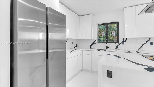 3810 NW 6th St, Lauderhill, FL 33311